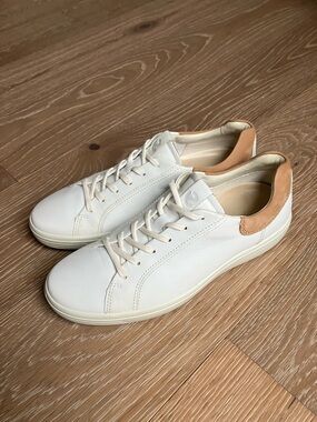 ECCO Soft 7 Sneakers White Leather Lace Up Low Top Men Size 10 US